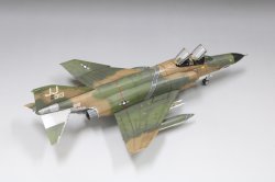 画像3: ファインモールド 1/72 アメリカ空軍 F-4E 戦闘機 “ベトナム・ウォー”【プラモデル】