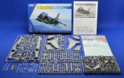 画像2: キネティック 1/48 ハリアーT2/T2A/T2N/T4/T4N/T8 複座練習機【プラモデル】