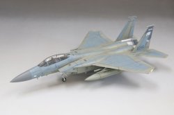 画像2: ファインモールド 1/72 アメリカ空軍 F-15D 戦闘機【プラモデル】 
