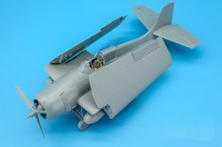 画像3: アカデミー 1/48 F4F-4 ワイルドキャット “バトル・オブ・ミッドウェイ”【プラモデル】 