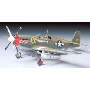 画像: タミヤ 1/48 ノースアメリカンP-51Bマスタング  