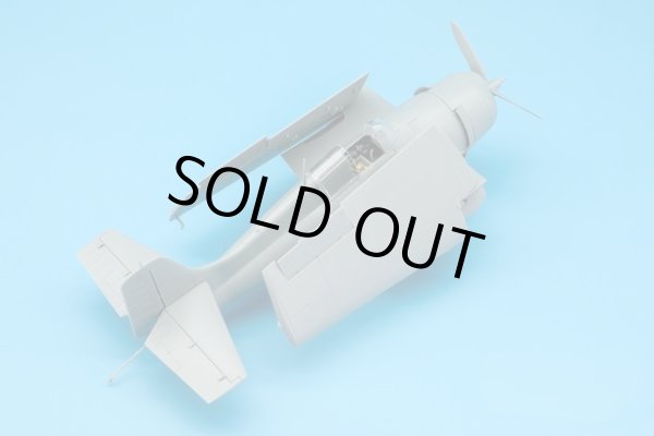 画像4: アカデミー 1/48 F4F-4 ワイルドキャット “バトル・オブ・ミッドウェイ”【プラモデル】 