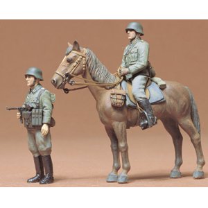 画像: タミヤ 1/35 ドイツ将校乗馬セット  