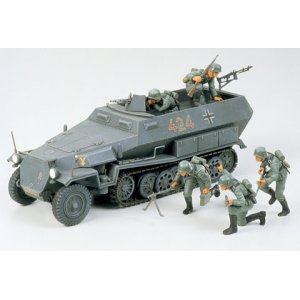 画像: タミヤ 1/35 ドイツ ハノマーク兵員輸送車  