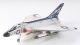 画像: タミヤ 1/72 ダグラスF4D-1スカイレイ 【プラモデル】 