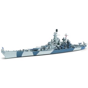 画像: タミヤ 1/700 アメリカ戦艦アイオワ  