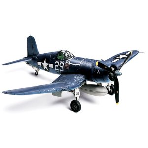 画像: タミヤ 1/72 ヴォート F4U-1A コルセア 【プラモデル】 