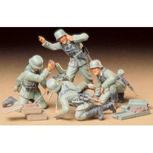 画像: タミヤ 1/35 ドイツ歩兵迫撃砲チームセット 【プラモデル】  