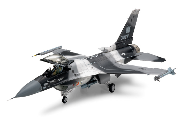 画像: タミヤ 1/48 F-16C/N"アグレッサー/アドバーサリー" [プラモデル] 