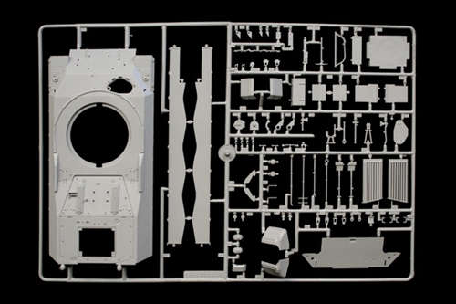 画像: イタレリ 1/35 ドイツ連邦軍主力戦車 レオパルト1A5【プラモデル】