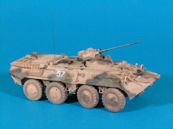 画像: ズベズタ 1/35 ソ連BTR-80A 8輪装甲車 【プラモデル】