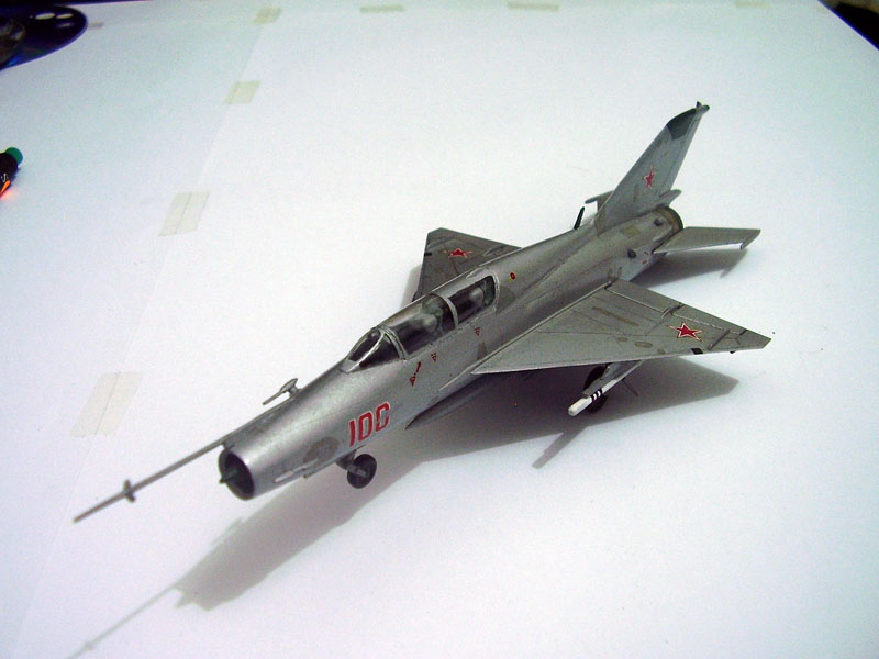 画像: コンドル 1/72 MiG-21UMモンゴル