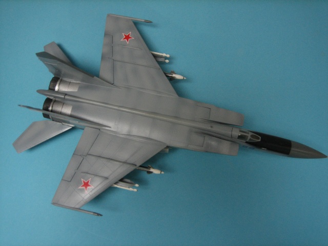 画像: ICM 1/72 ソビエト空軍 MiG-25PDフォックスバット 【プラモデル】