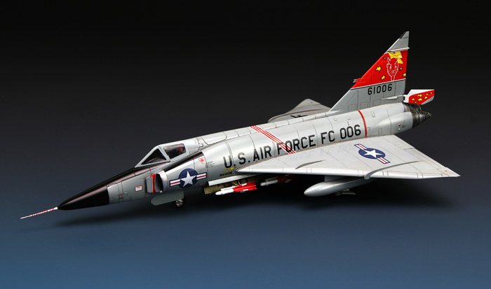 画像: MENGモデル 1/72 F-102Aデルタダガー初期型(ケースX) 【プラモデル】 