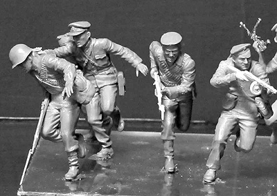 画像: マスターボックス 1/35 ソ連海軍陸戦隊戦闘シーン1941-1942・東部戦線シリーズNo.3【プラモデル】