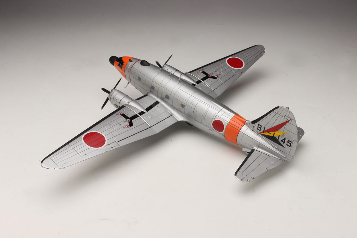 画像: プラッツ 1/144 航空自衛隊C-46ECM"電子訓練機” 【プラモデル】 