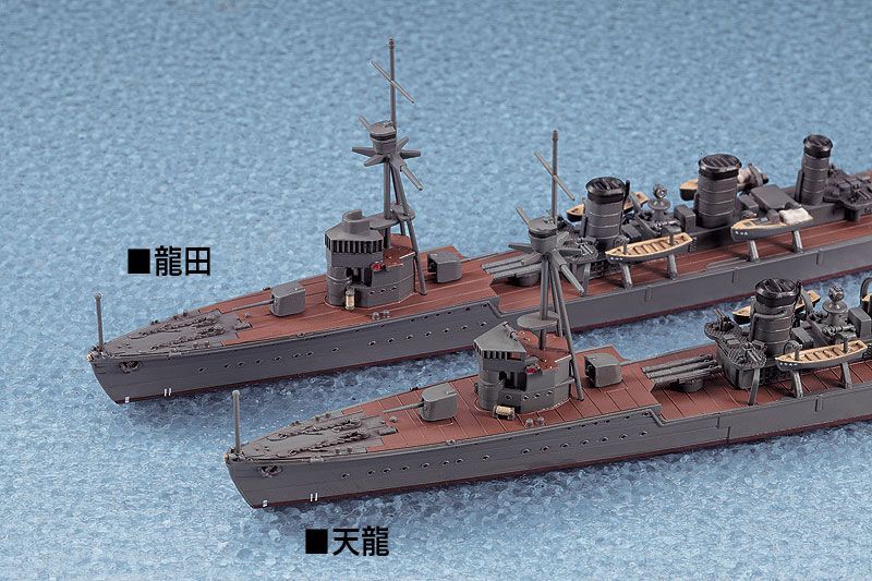 画像: ハセガワ 1/700 日本海軍軽巡洋艦 龍田【プラモデル】 