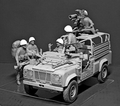 画像: マスターボックス 1/35 英・現用歩兵５体-中東・フル装備・車上乗車シーン【プラモデル】