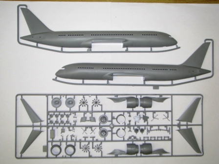 画像: ズベズタ 1/144 ボーイングB787-8ドリームライナー【プラモデル】