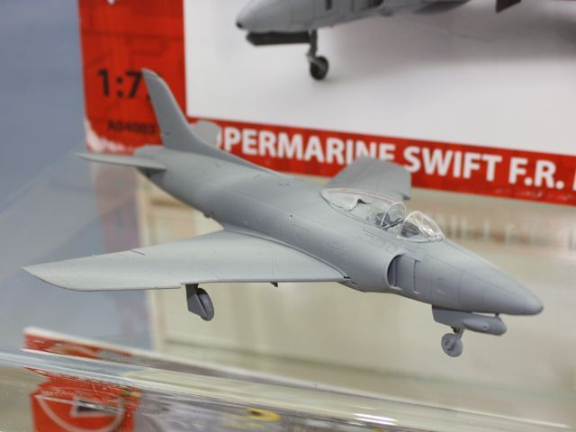 画像: エアフィックス 1/72 スーパーマリーン スイフト F.R. Mk5【プラモデル】