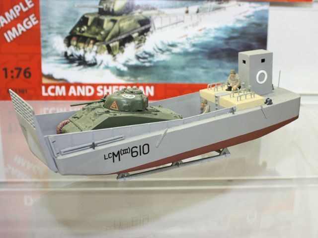 画像: エアフィックス 1/76 LCM＆シャーマン【プラモデル】