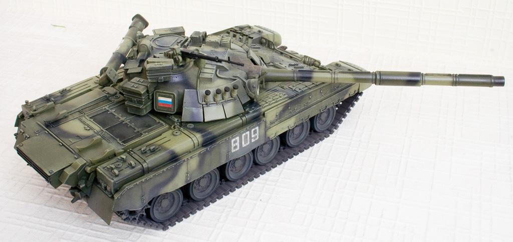 画像: ズベズタ 1/35 ロシア陸軍 T-80UD【プラモデル】