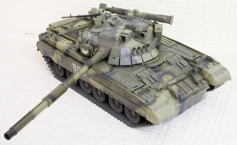 画像: ズベズタ 1/35 ロシア陸軍 T-80UD【プラモデル】