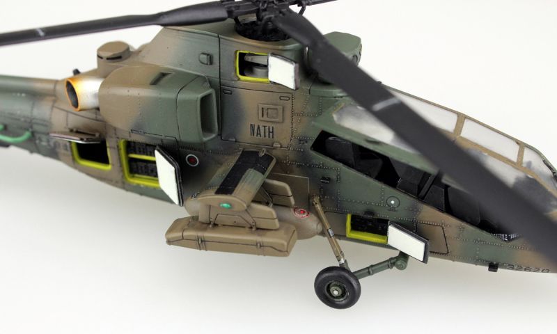 画像: アオシマ 1/72 陸上自衛隊 観測ヘリコプター OH-1 ニンジャ【プラモデル】