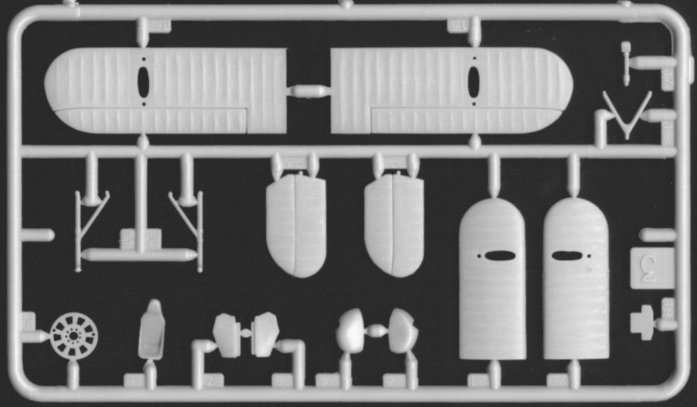 画像: スメール 1/72 露・ポリカルポフ I-153 チャイカ 戦闘機 WW-II【プラモデル】