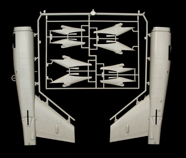 画像: イタレリ 1/72 B-52Gストラトフォートレス【プラモデル】