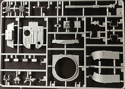 画像: リッチモデル 1/72 米・M109A2・155mm自走砲【プラモデル】