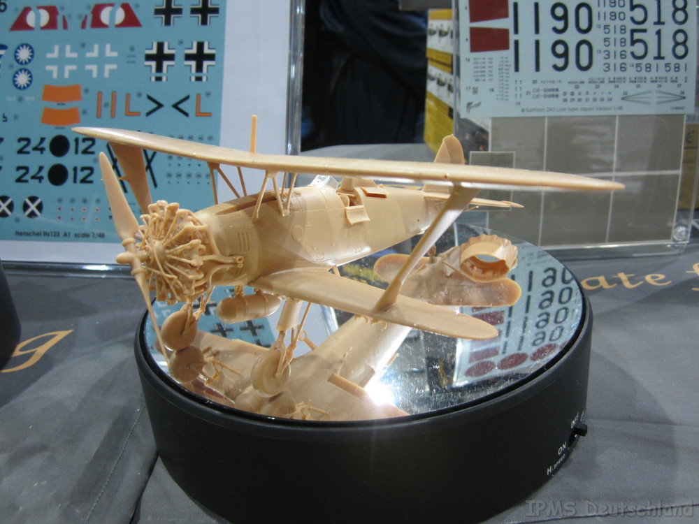 画像: ガスパッチモデル 1/48 ヘンシェル Ｈｓ123B-1急降下爆撃機【プラモデル】