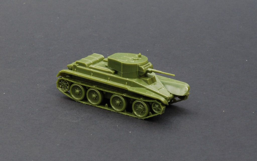 画像: ズベズダ 1/100 ソビエト BT-5 戦車【プラモデル】 