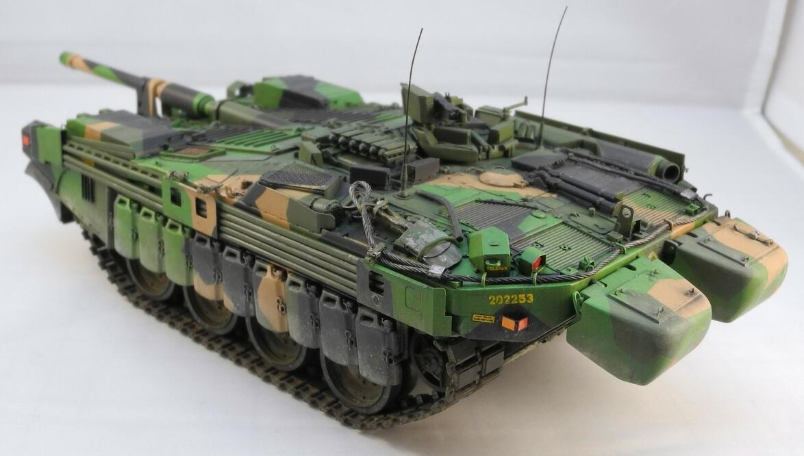 画像: トランペッター 1/35 スウェーデン陸軍Sタンク Strv.103C【プラモデル】  