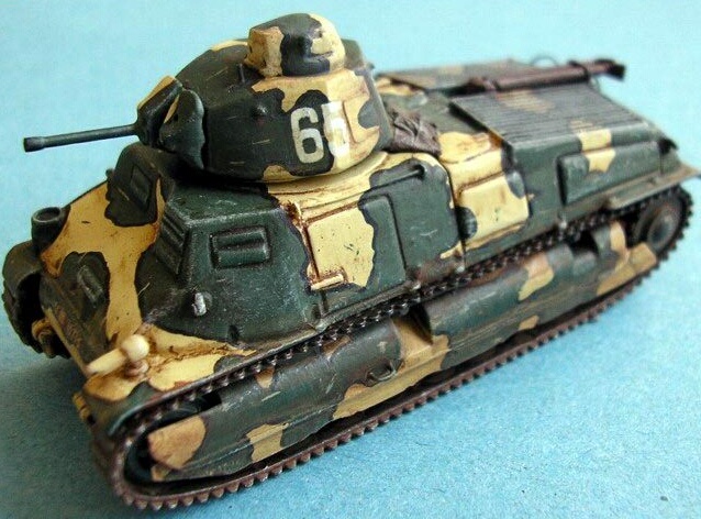 画像: エレール 1/72 ソミュアS-35戦車【プラモデル】