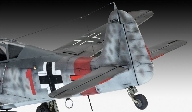 画像: ドイツレベル1/32 フォッケウルフ Fw190A-8/R2 シュトゥルムボック【プラモデル】 