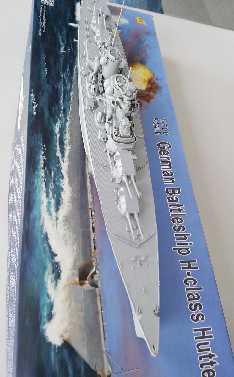 画像: ベリーファイア 1/700 ドイツ海軍 H級戦艦 フッテン【プラモデル】