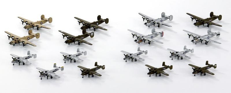 画像: ピットロード 1/700 WWII アメリカ軍用機セット 3【プラモデル】