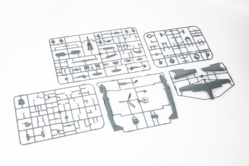 画像: エデュアルド 1/48 フォッケウルフFw190D-9 ウィークエンドエディション【プラモデル】 