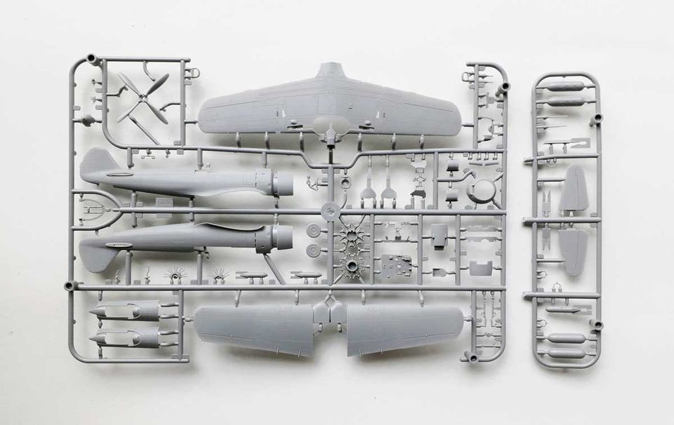 画像: アルマホビー 1/72 中島 キ84 四式戦闘機 疾風【プラモデル】 