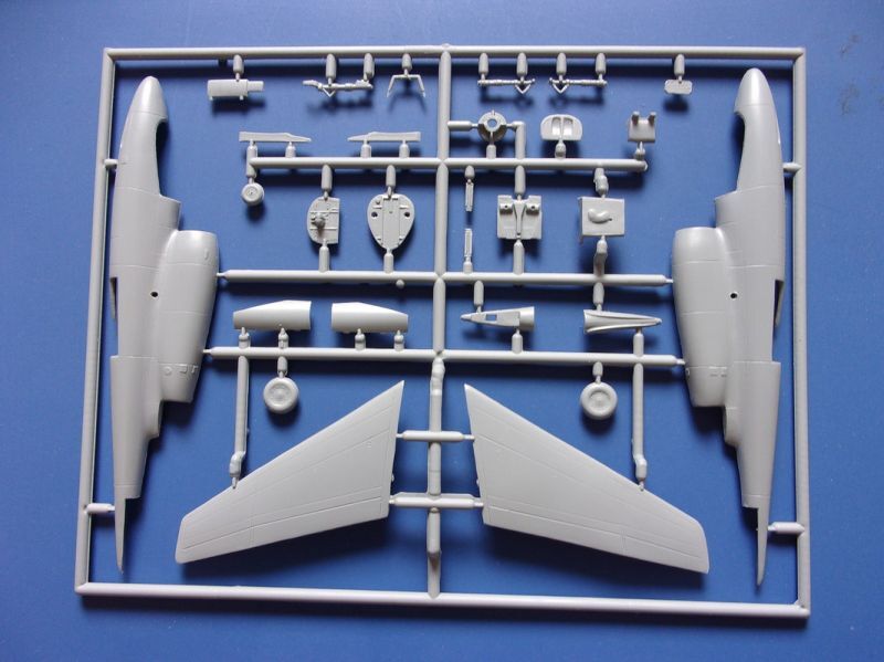 画像: AZモデル 1/72 He162C サラマンダー【プラモデル】 