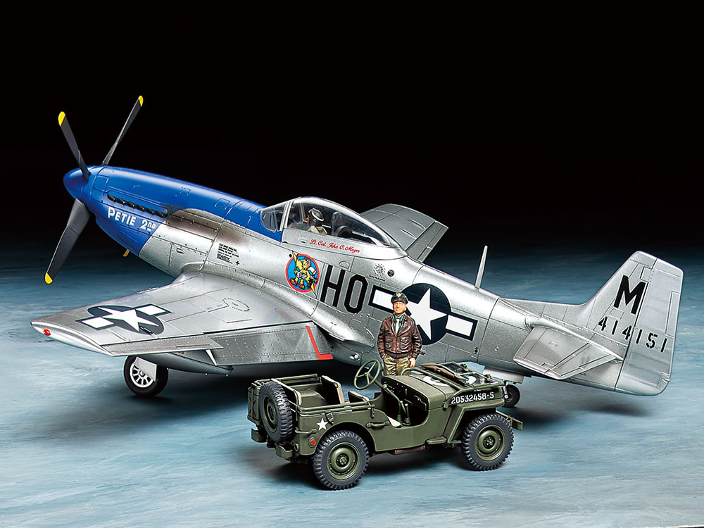 画像1: タミヤ 1/48 ノースアメリカンP-51Dマスタング・1/4トン小型四輪駆動軍用車セット【プラモデル】 