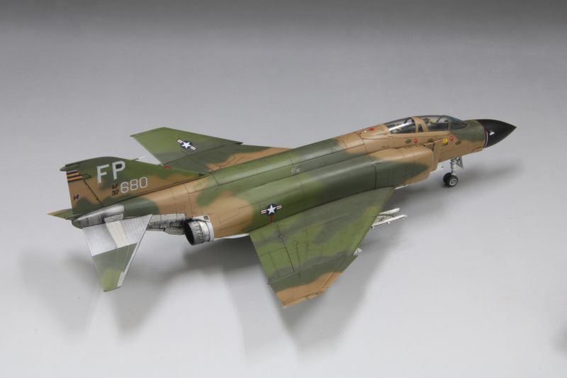 画像: ファインモールド 1/72 アメリカ空軍 F-4C 戦闘機 ウルフパック 1967 [限定品]【プラモデル】 