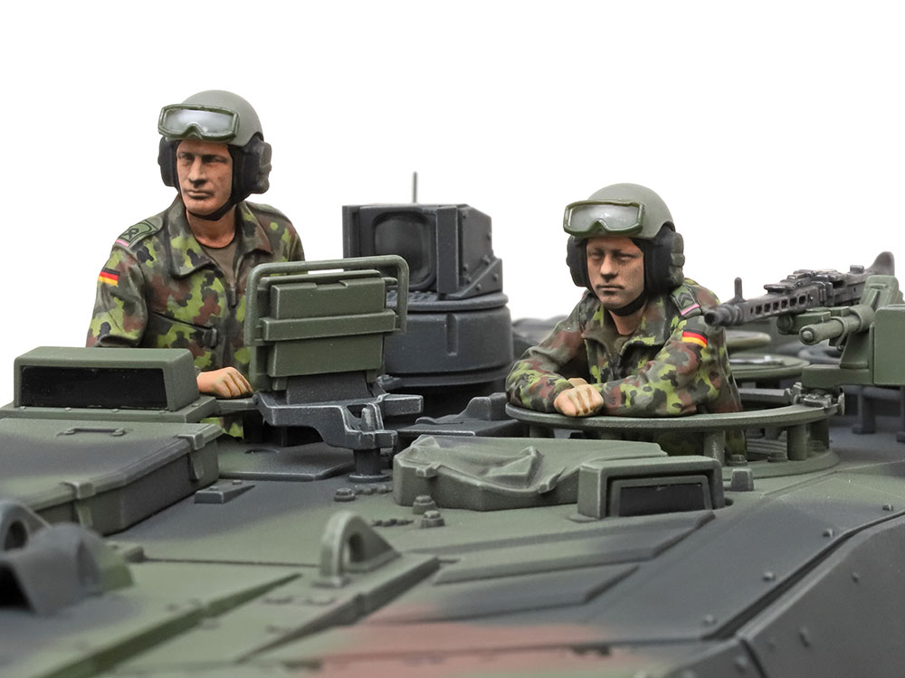 画像: タミヤ 1/35 ドイツ連邦軍主力戦車 レオパルト2 A7V【プラモデル】 