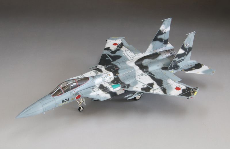 画像: ファインモールド 1/72 航空自衛隊 F-15DJ アグレッサー[904号機 ブラック／ホワイト]【プラモデル】 