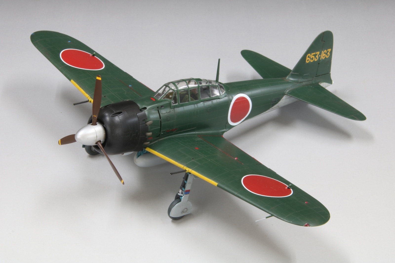 画像: ファインモールド 1/48 帝国海軍 零式艦上戦闘機五二型 甲（中島製）【プラモデル】 