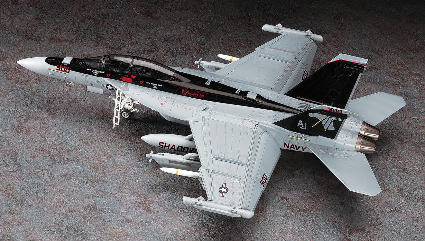 画像: ハセガワ 1/48 EA-18Gグラウラー 【プラモデル】