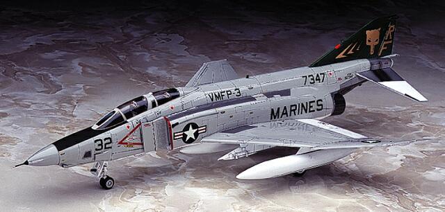 ハセガワ 1/48 アメリカ海兵隊 RF-4B ファントムII U.S.マリーン プラモデ-