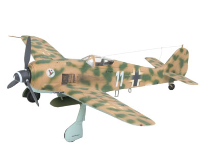 画像: ドイツレベル 1/72 フォッケウルフFw190F-8w/Bv.246滑空爆弾【プラモデル】