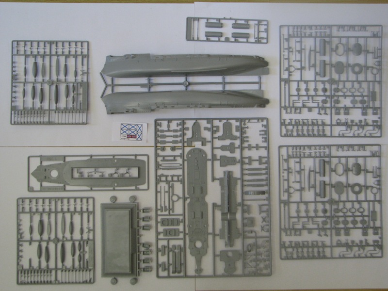 画像: ズベズタ 1/350 帝政ロシア戦艦 ボロジノ【プラモデル】